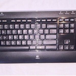Logitech K520 Wireless Standard Keyboard Black Enhanced Function Keys